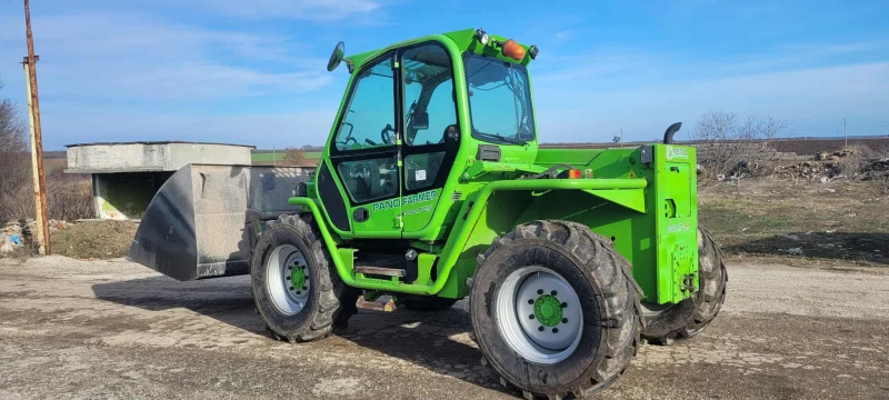 Телескопичен товарач Merlo P 40.7