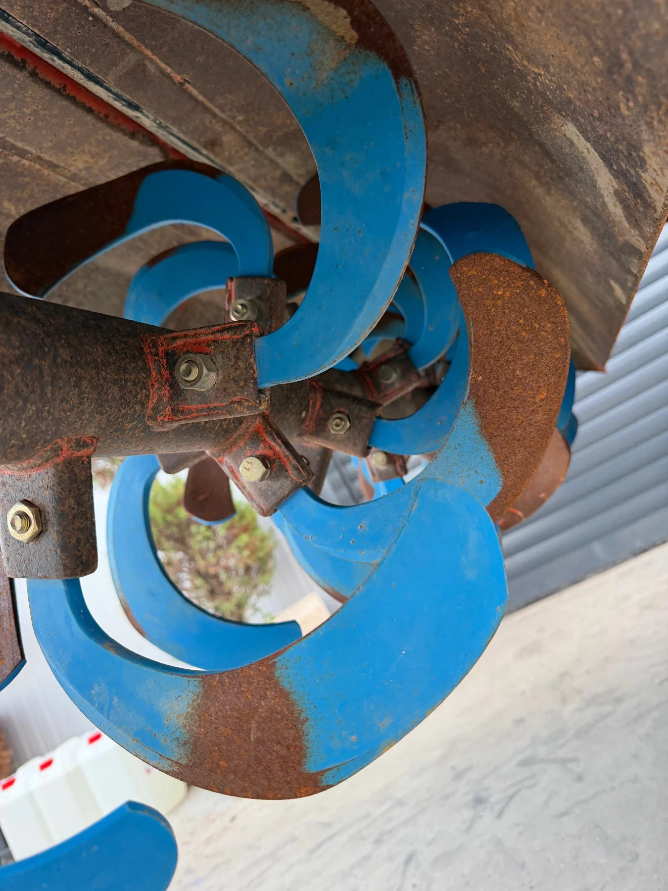 Трактор Kubota GL241  - изображение 9