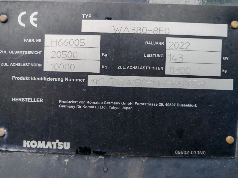 Челен товарач Komatsu WA380-8E0, снимка 9 - Индустриална техника - 50201295