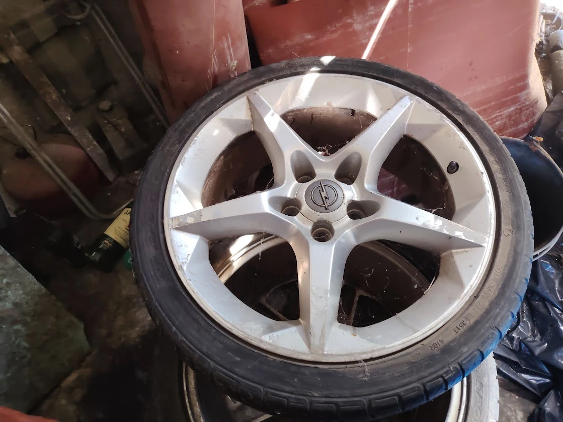 ���� � ������ 225/40R18 | Mobile.bg � ����������� 3