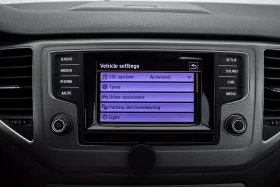 VW Sportsvan Дистроник, снимка 15