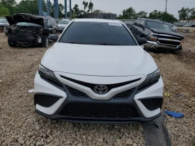Toyota Camry 2.5l Se Nightshade, снимка 5