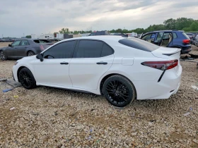 Toyota Camry 2.5l Se Nightshade, снимка 2