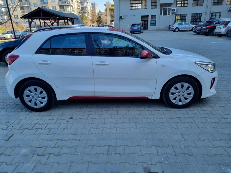 Kia Rio 1.4 16V CRDI, снимка 8 - Автомобили и джипове - 46617501