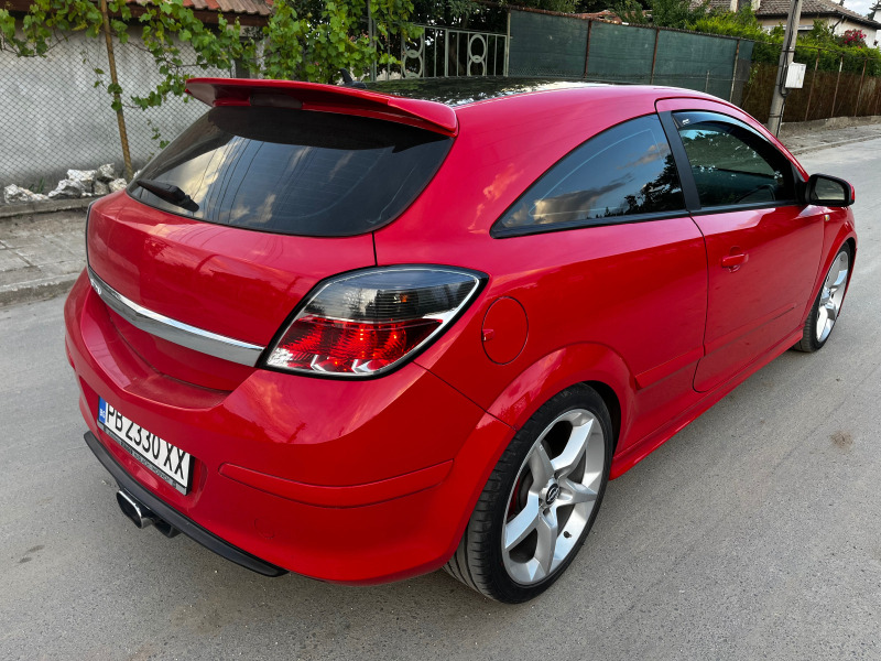 Opel Astra 2.0T, снимка 4 - Автомобили и джипове - 46021574