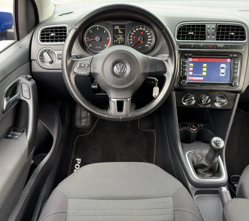 VW Polo 1.6TDi * * NAVI* * , снимка 10 - Автомобили и джипове - 46155887