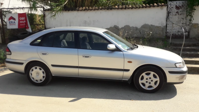 Mazda 626 Хечбек , снимка 3 - Автомобили и джипове - 47830948