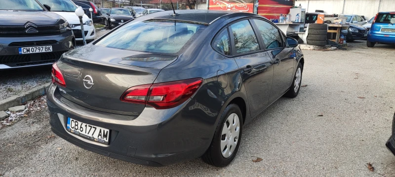 Opel Astra, снимка 3 - Автомобили и джипове - 48097482