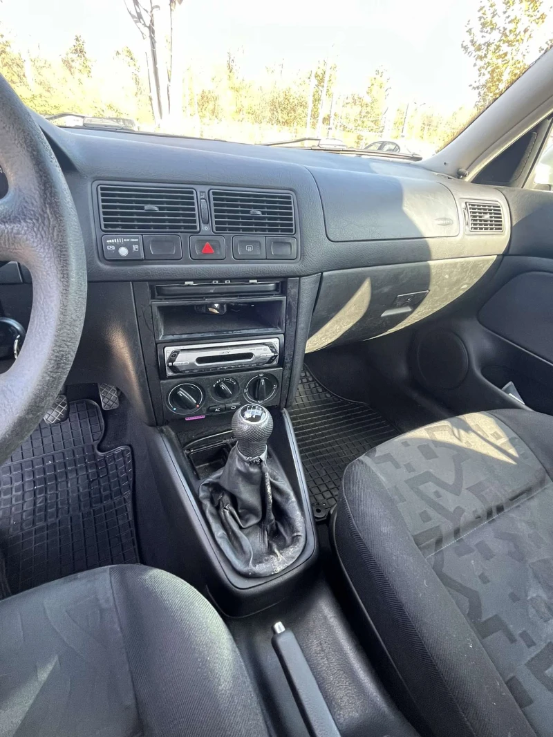 VW Golf 1.4, снимка 10 - Автомобили и джипове - 48536206