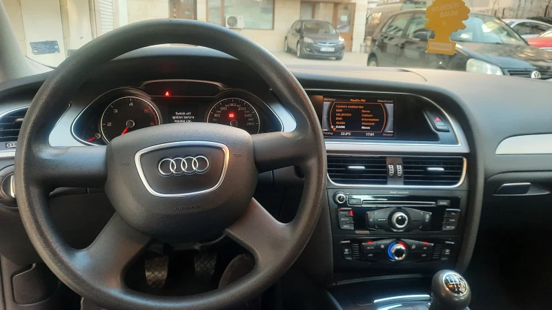 Audi A4 2.0 TDI, снимка 9 - Автомобили и джипове - 49425893