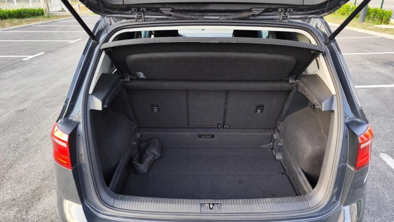 VW Sportsvan, снимка 13 - Автомобили и джипове - 52268935