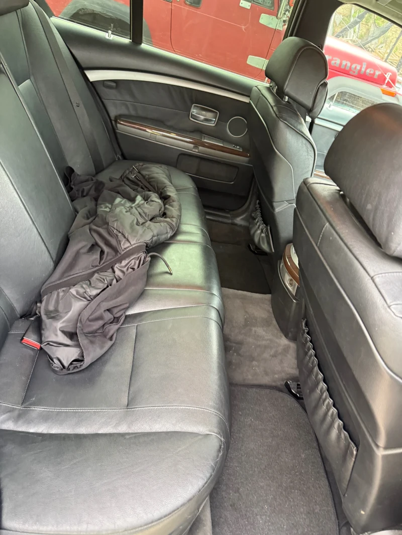 BMW 745, снимка 10 - Автомобили и джипове - 51764755