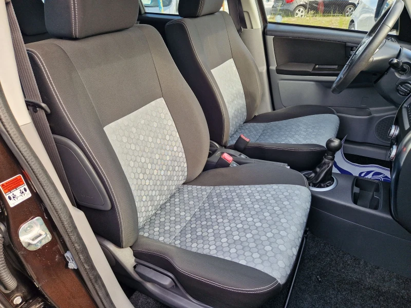 Suzuki SX4 1.6I 4x4 Фейслифт, снимка 11 - Автомобили и джипове - 52143203