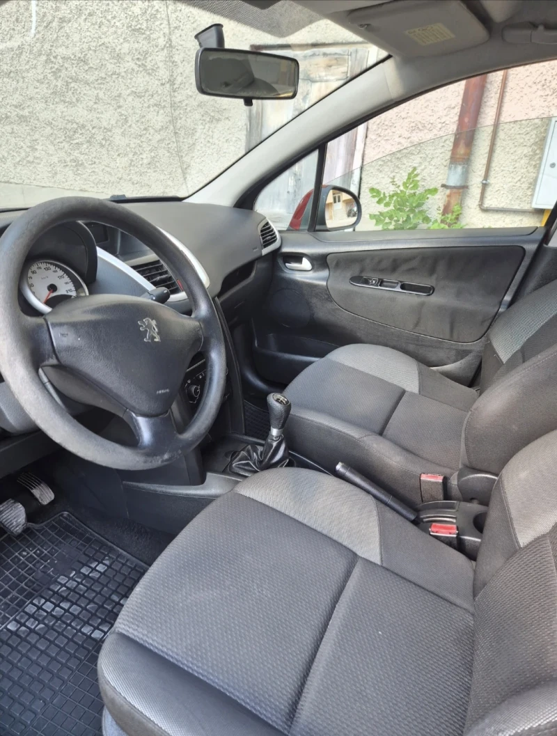 Peugeot 207 1.4 HDI, снимка 6 - Автомобили и джипове - 52338005
