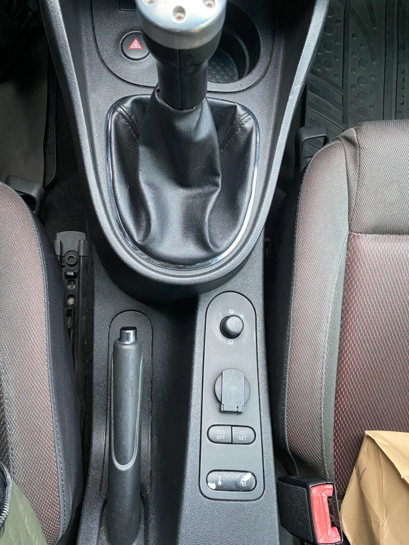 Seat Leon 1.9 tdi, снимка 13 - Автомобили и джипове - 52649957