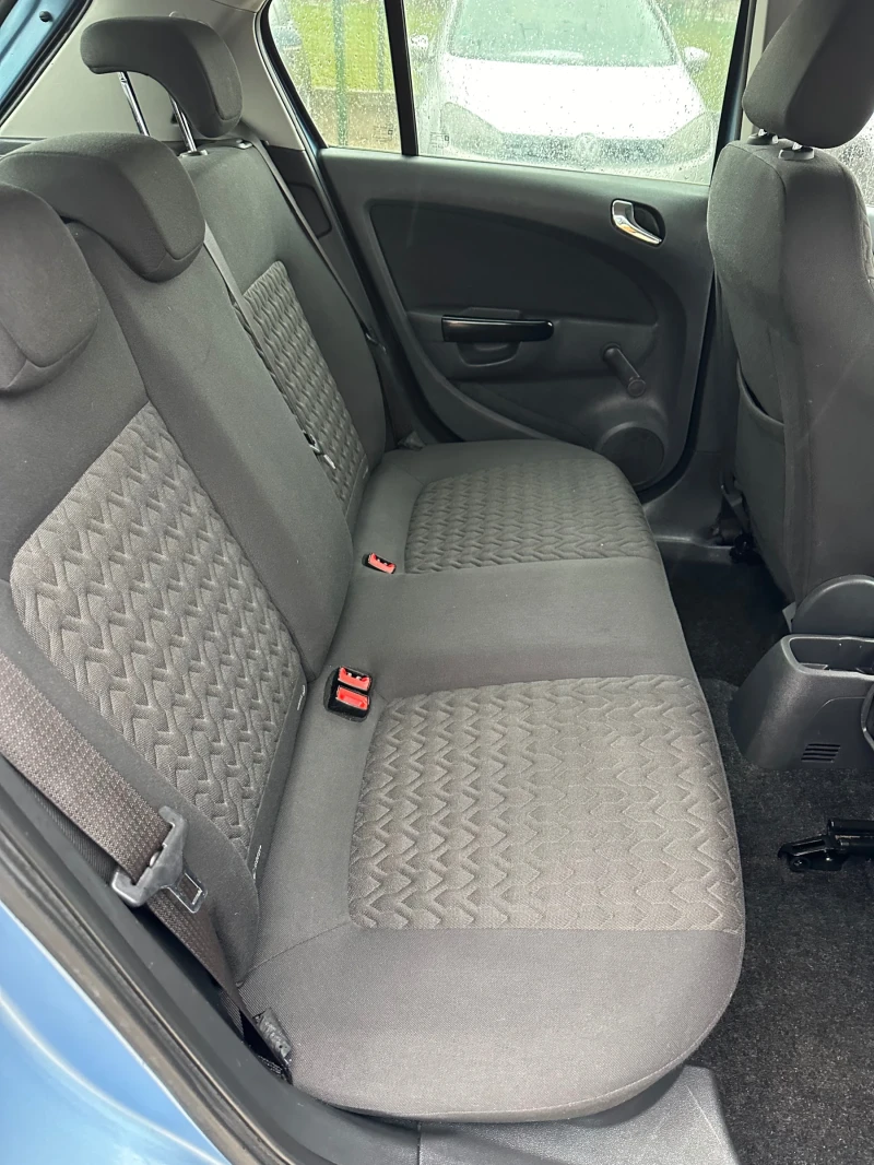 Opel Corsa 1.4 I AKTIVA, снимка 13 - Автомобили и джипове - 52891371