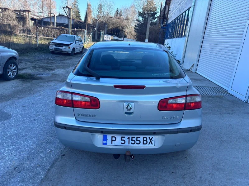 Renault Laguna 1.8, снимка 5 - Автомобили и джипове - 52942356