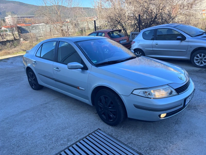 Renault Laguna 1.8, снимка 3 - Автомобили и джипове - 52942356