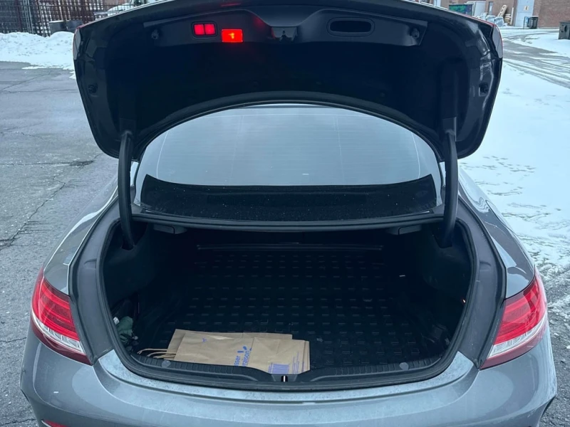 Mercedes-Benz C 63 AMG * CARFAX * БЕЗ ПЪРВОНАЧАЛНА ВНОСКА, снимка 12 - Автомобили и джипове - 53042909