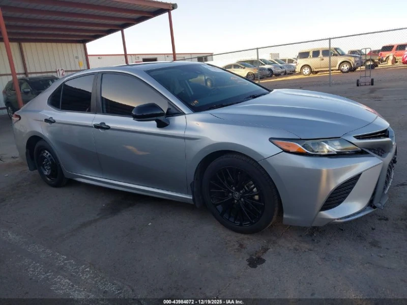 Toyota Camry 2.5l Se Nightshade, снимка 13 - Автомобили и джипове - 53518366