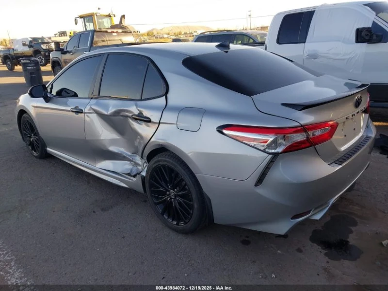 Toyota Camry 2.5l Se Nightshade, снимка 3 - Автомобили и джипове - 53518366