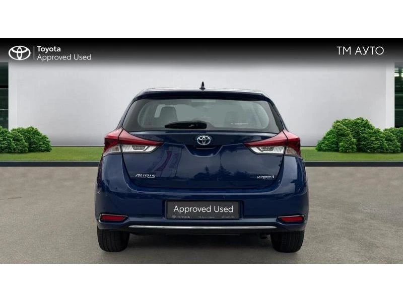 Toyota Auris 1.8HSD CVT Luna - изображение 4