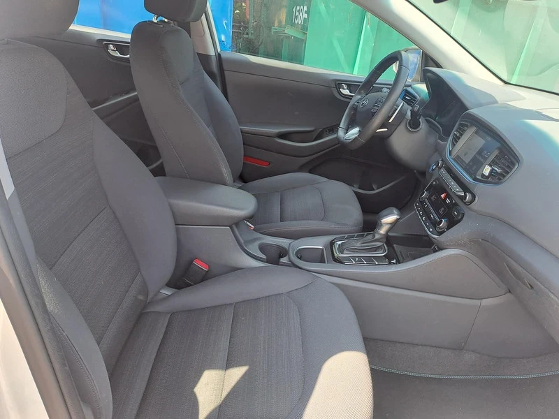 Hyundai Ioniq 1.6GDI Hybrid Очакван внос, снимка 11 - Автомобили и джипове - 55300970