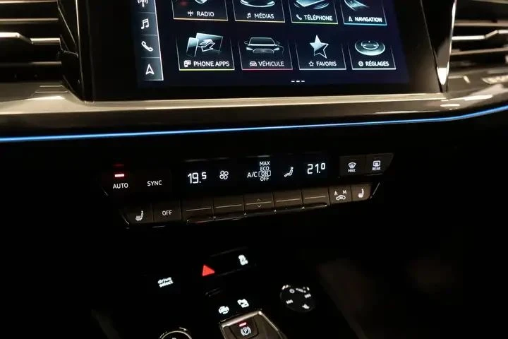 Audi E-Tron, снимка 8 - Автомобили и джипове - 56685114