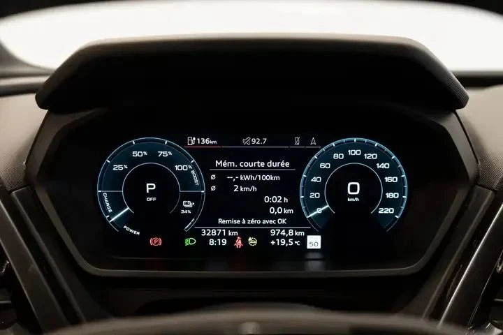 Audi E-Tron, снимка 9 - Автомобили и джипове - 56685114