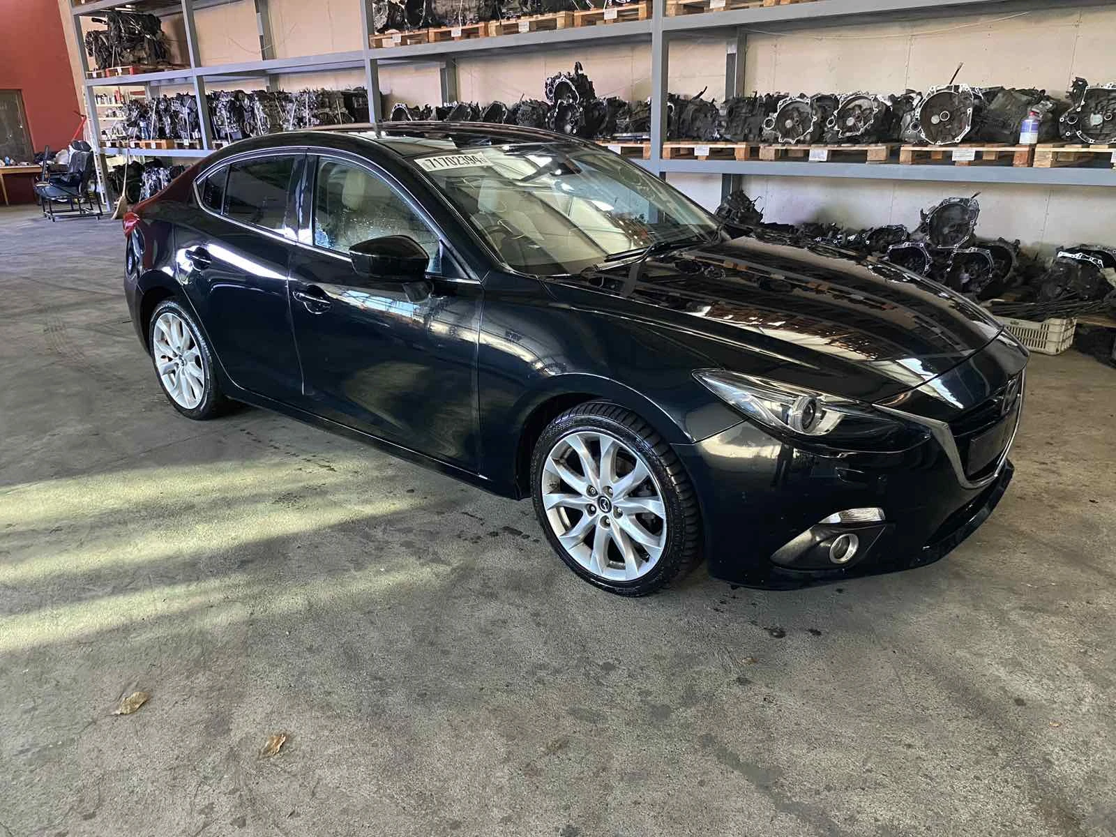 Mazda 3 2.2 Skyactive, снимка 1