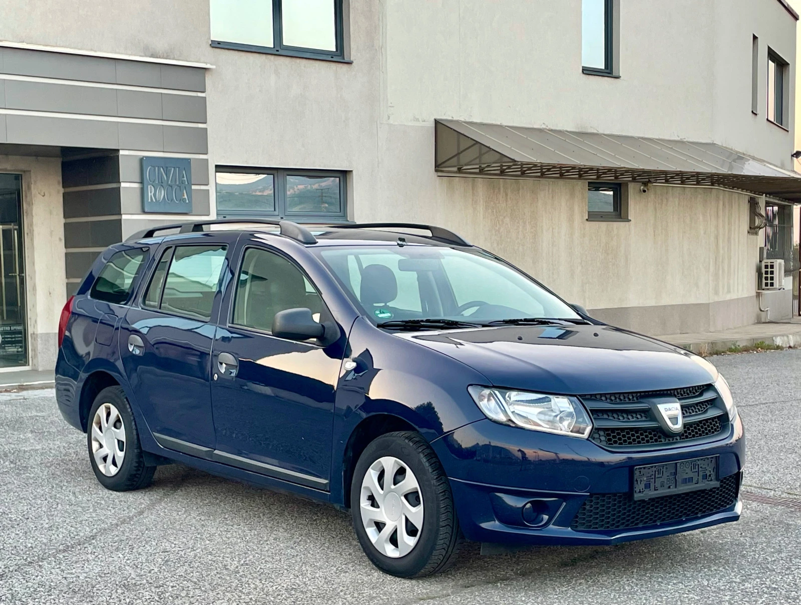 Dacia Logan 1.2i~75hp - изображение 3