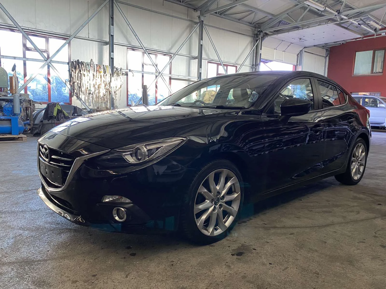 Mazda 3 2.2 Skyactive - изображение 3