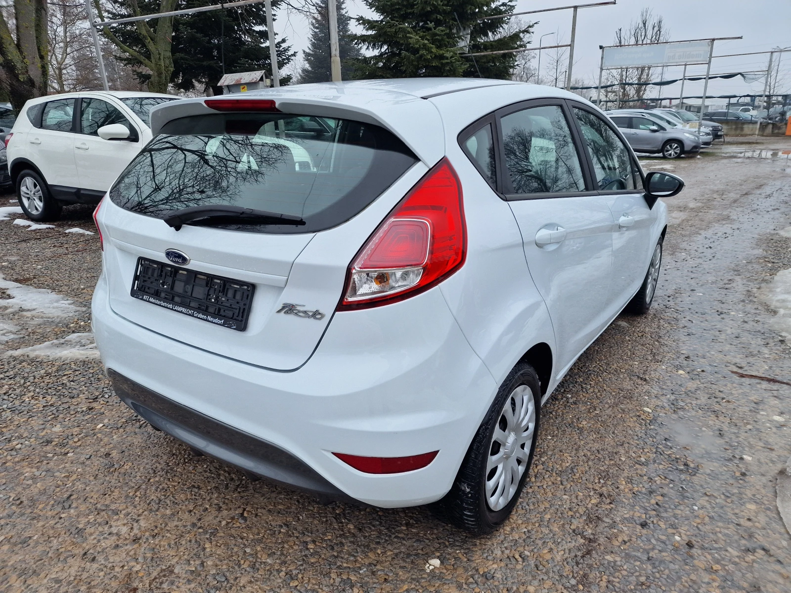 Ford Fiesta 1.6TDCI-95k.s-EURO 6-СЕРВИЗНА ИСТОРИЯ! - изображение 4