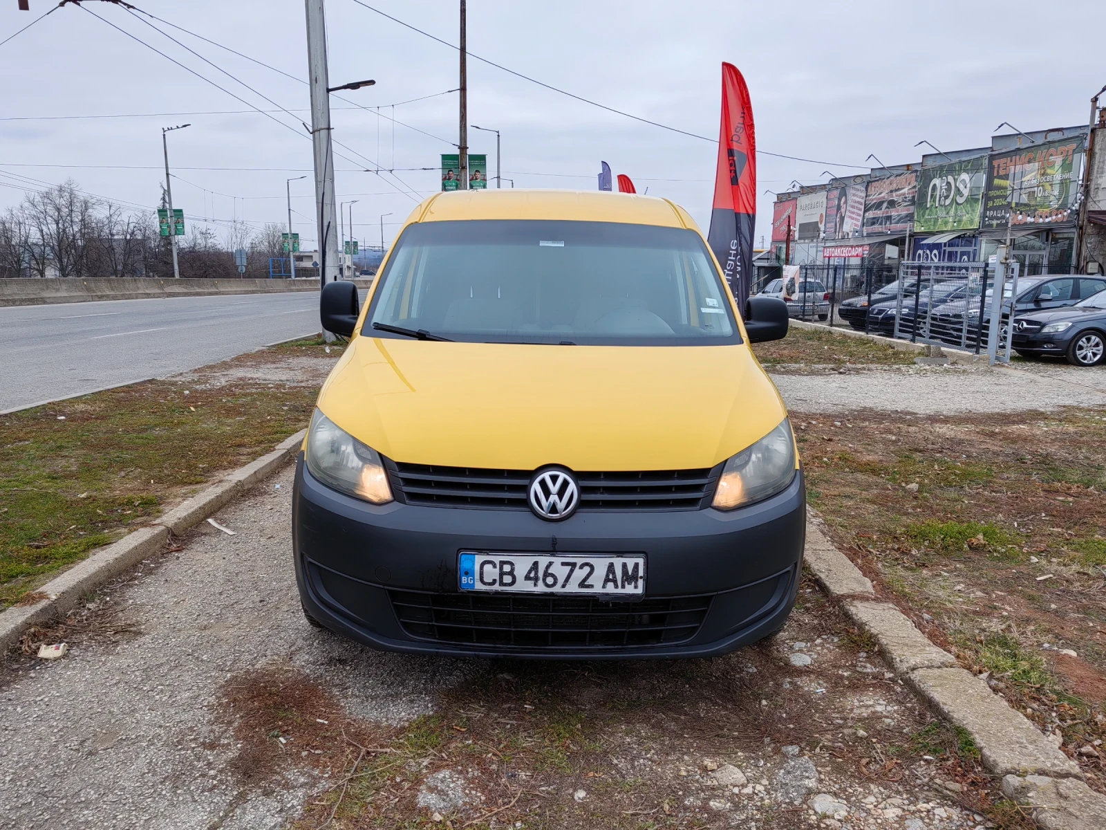VW Caddy 1.6tdi  maxi - изображение 2