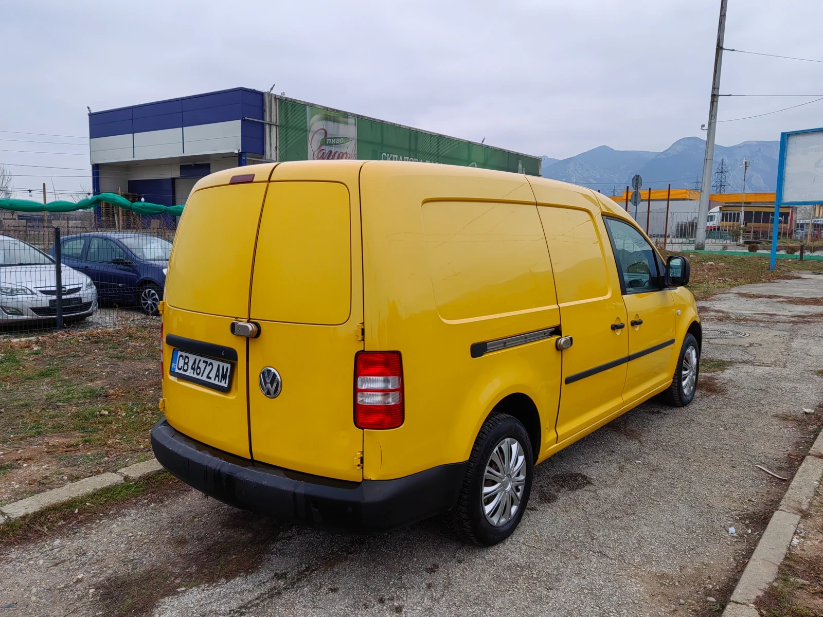 VW Caddy 1.6tdi  maxi - изображение 8