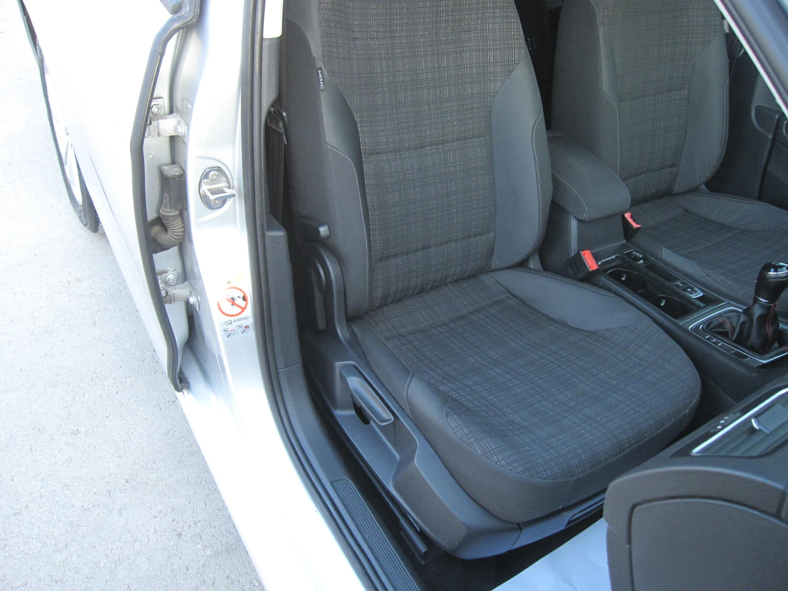 VW Golf Variant 7 , 1, 6-TDI R-Line - изображение 10