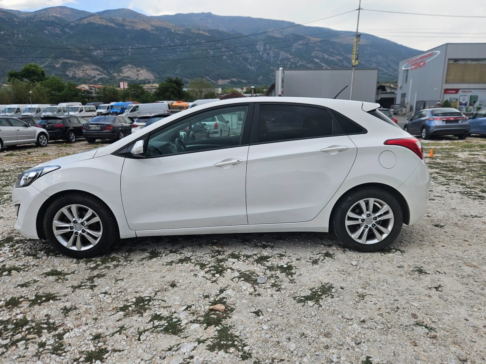 Hyundai I30 1.4/FULL-ЕКСТРИ - изображение 3
