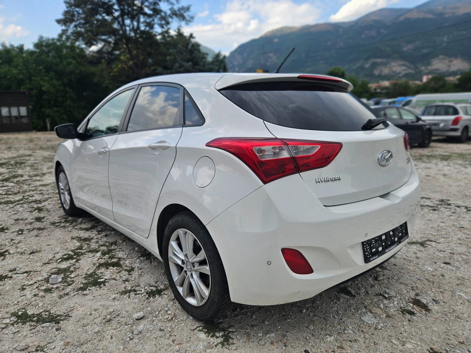 Hyundai I30 1.4/FULL-ЕКСТРИ - изображение 4