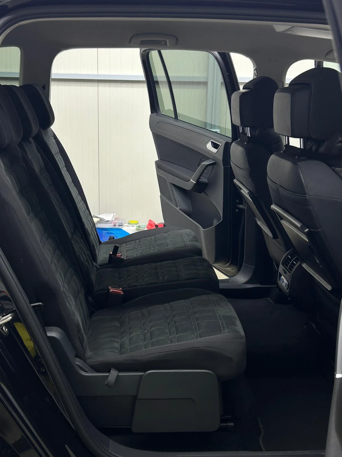 VW Touran 2.0TDI - изображение 9