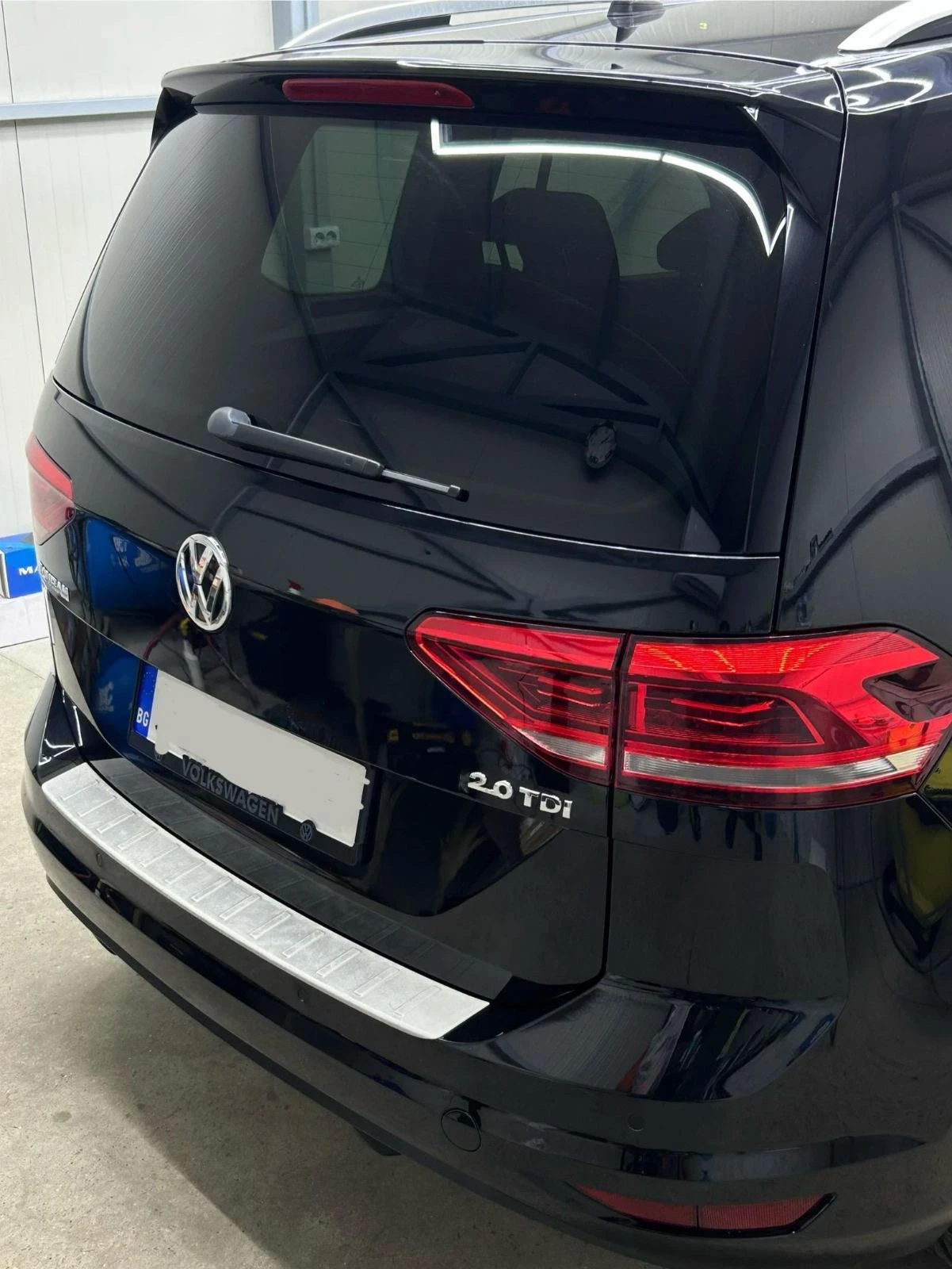 VW Touran 2.0TDI - изображение 2