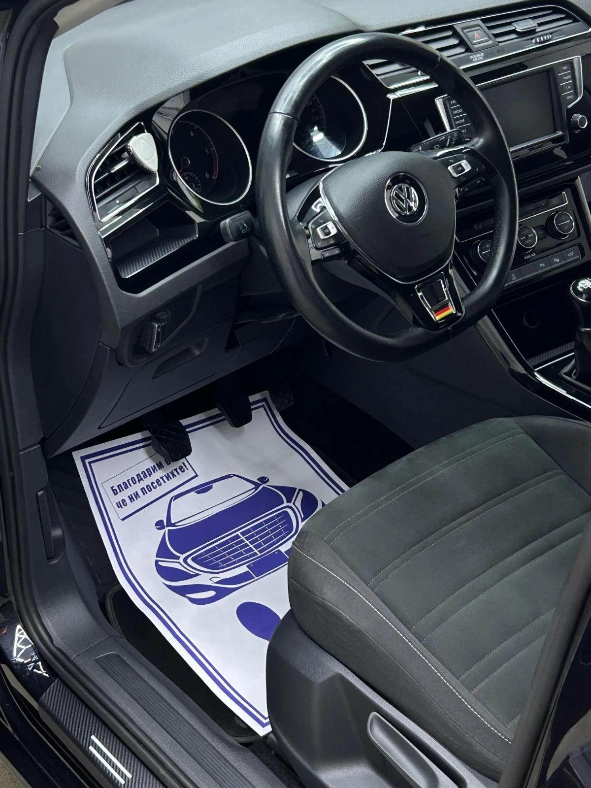 VW Touran 2.0TDI - изображение 10