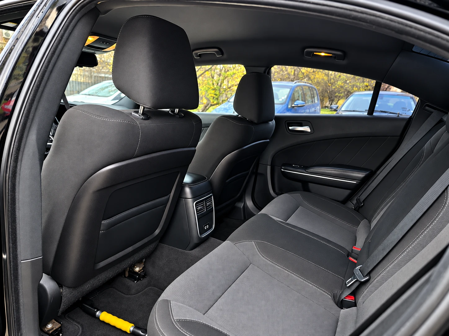 Dodge Charger SXT 3.6 V6 | �������� | 2 ����� | 2 �-� ������ | Mobile.bg � ����������� 12