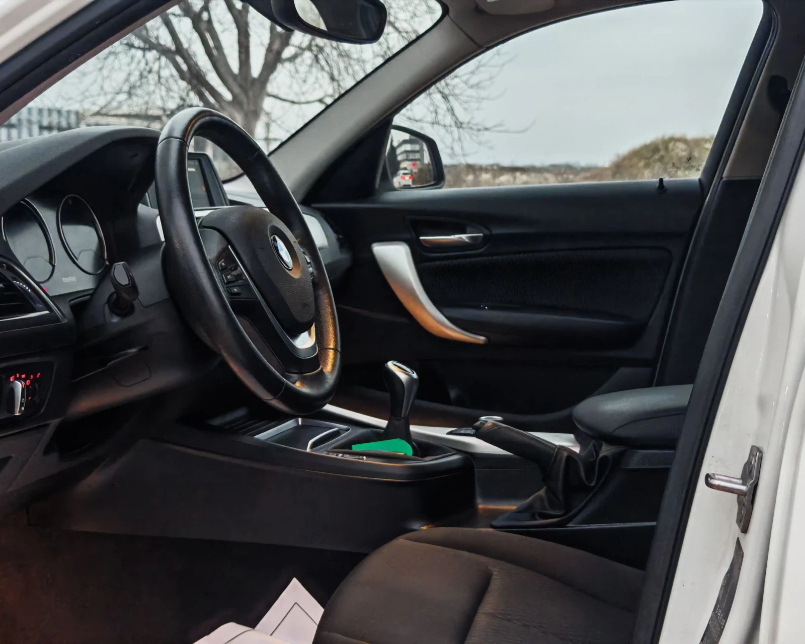 BMW 118 1.5  БЕНЗИН 136 К.С. УНИКАЛНО СЪСТОЯНИЕ! НОВА! - изображение 8