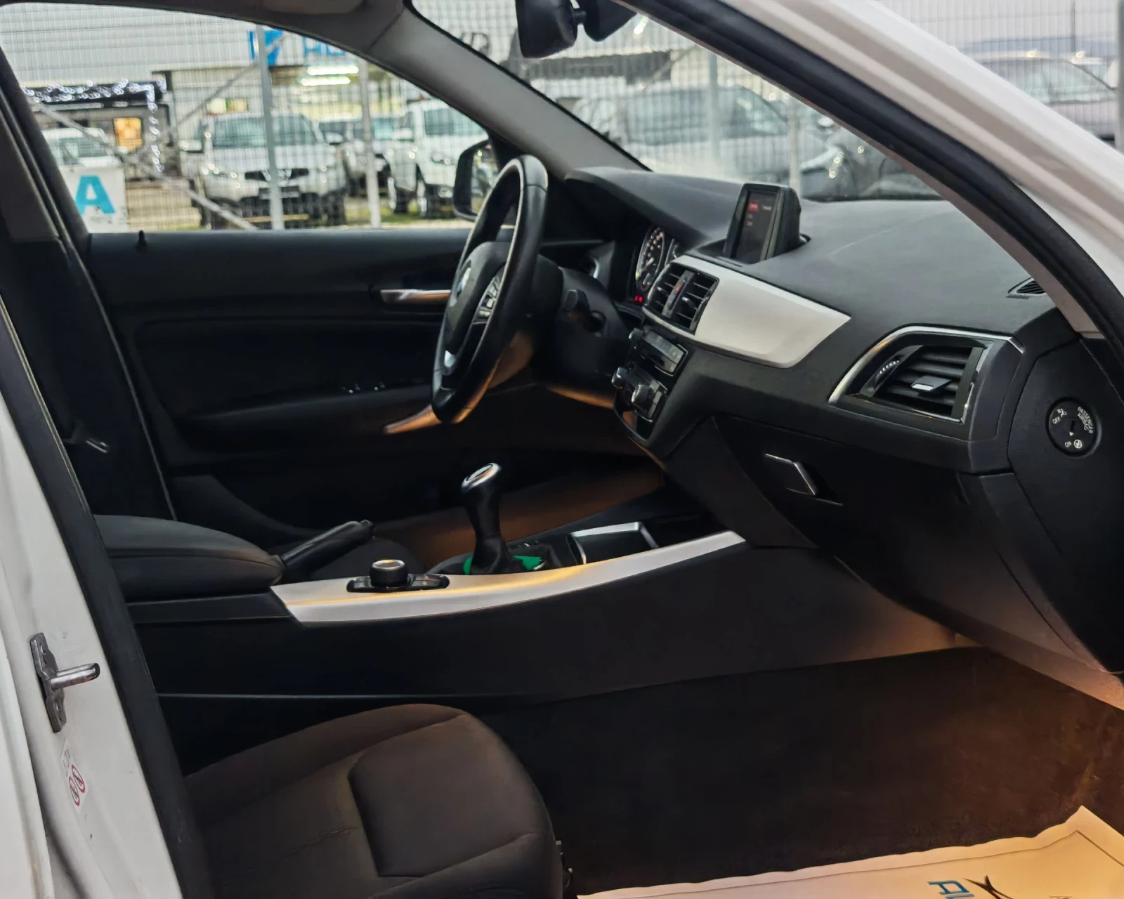 BMW 118 1.5  БЕНЗИН 136 К.С. УНИКАЛНО СЪСТОЯНИЕ! НОВА! - изображение 10