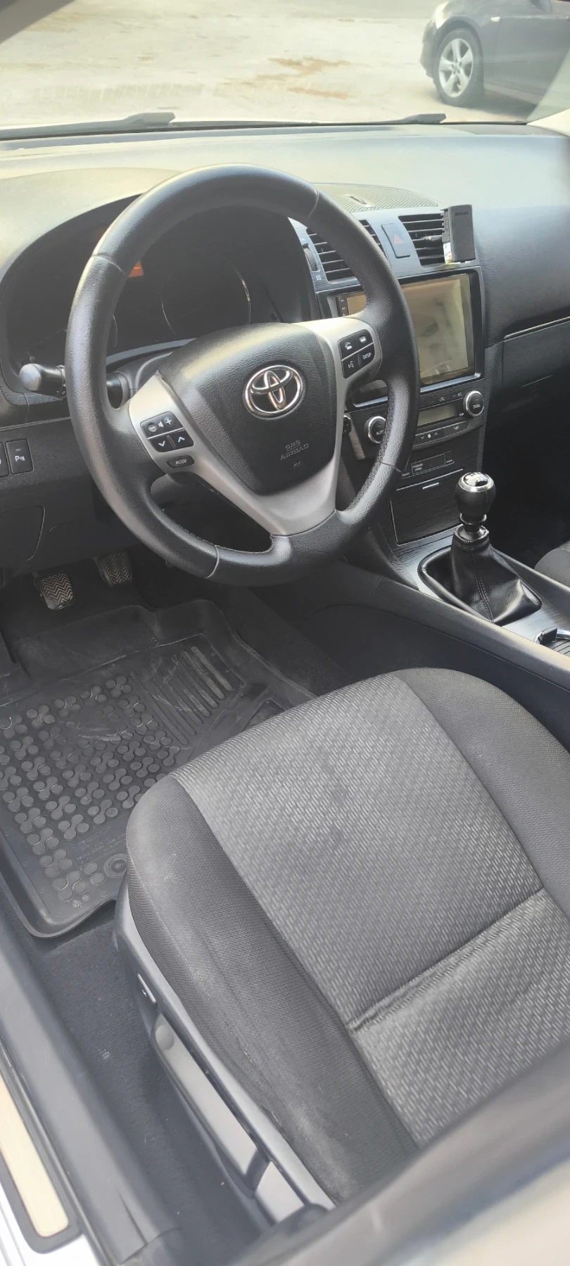 Toyota Avensis  - изображение 7