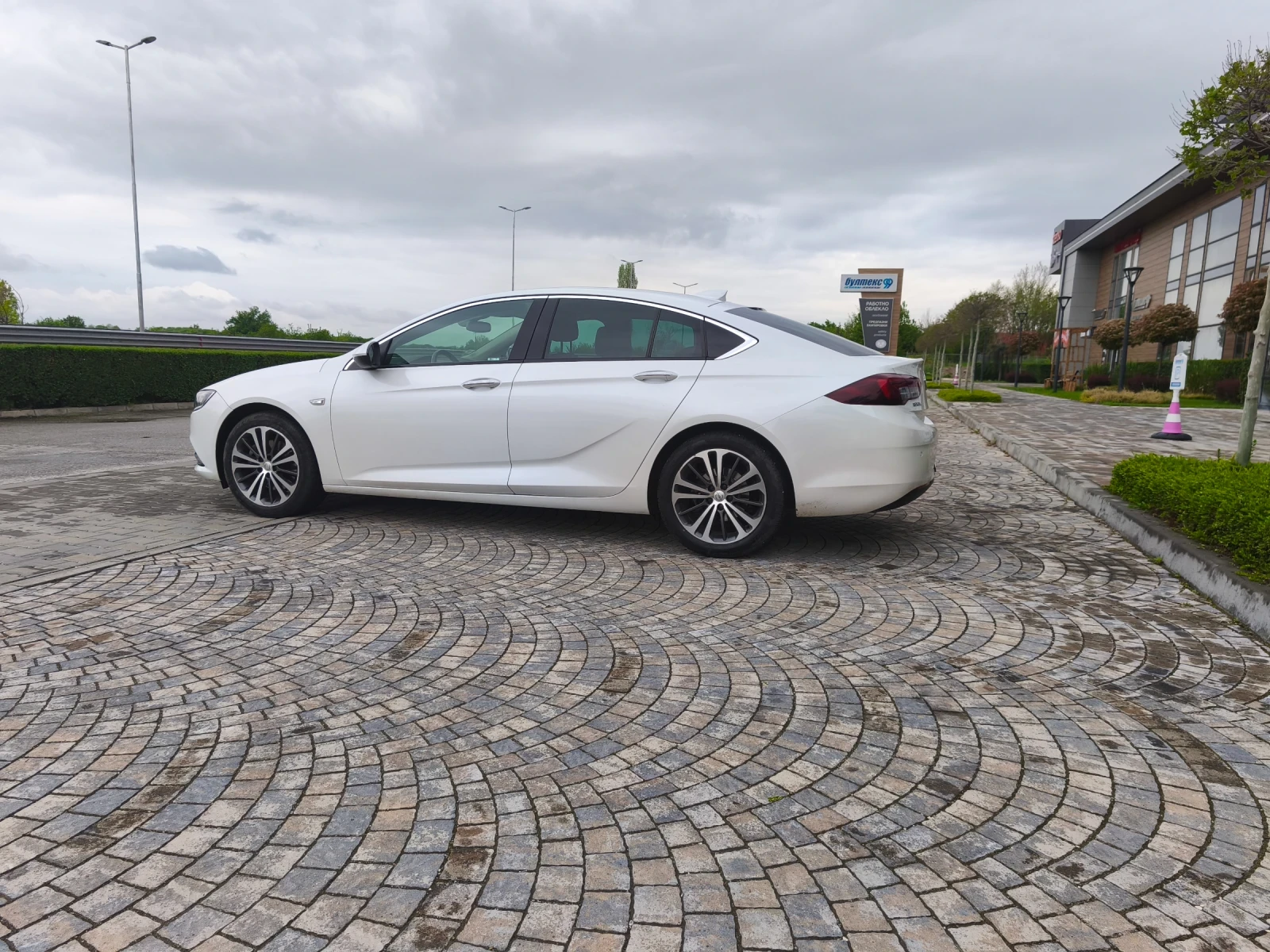 Opel Insignia Grand sport | Mobile.bg � ����������� 2