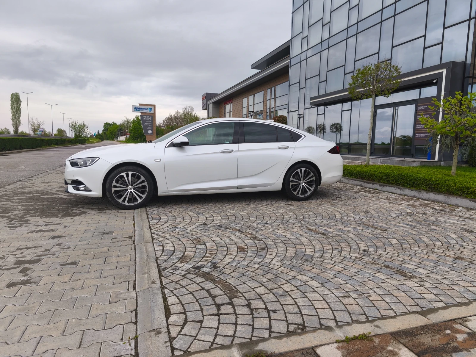 Opel Insignia Grand sport | Mobile.bg � ����������� 9