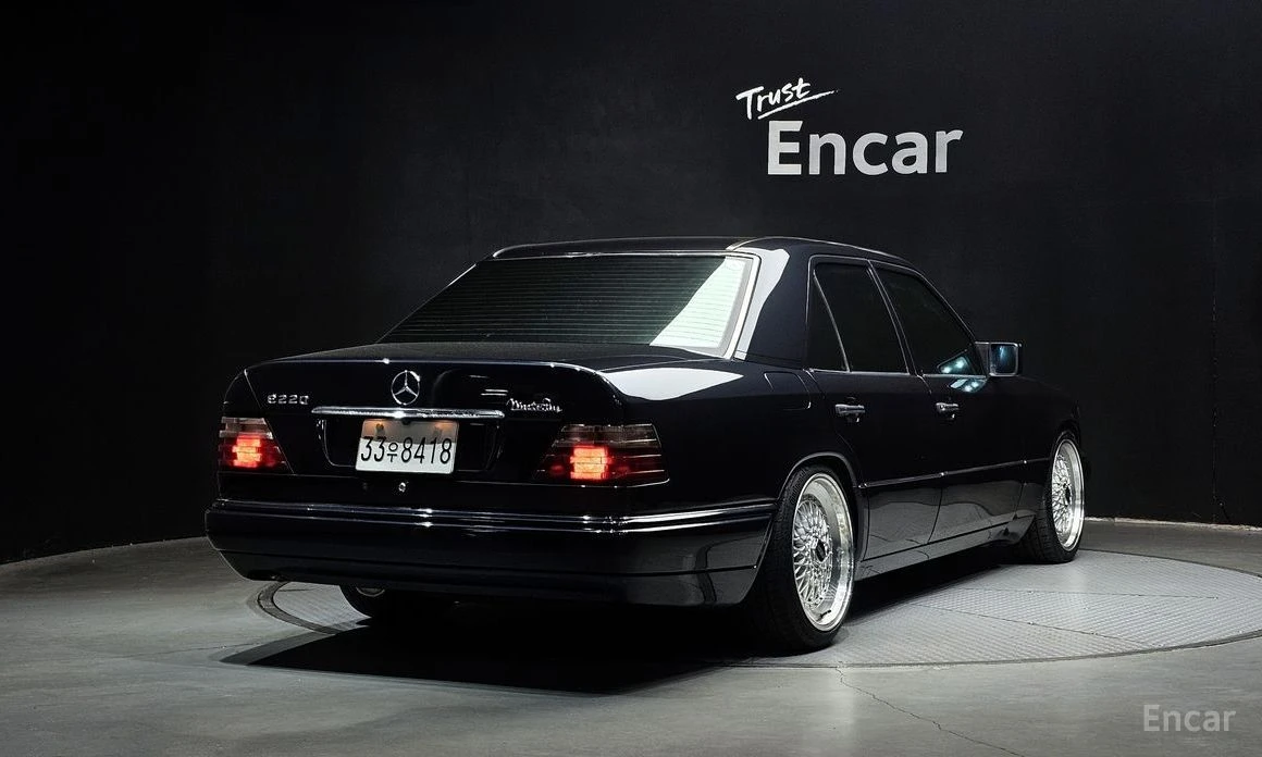 Mercedes-Benz 124  - изображение 2