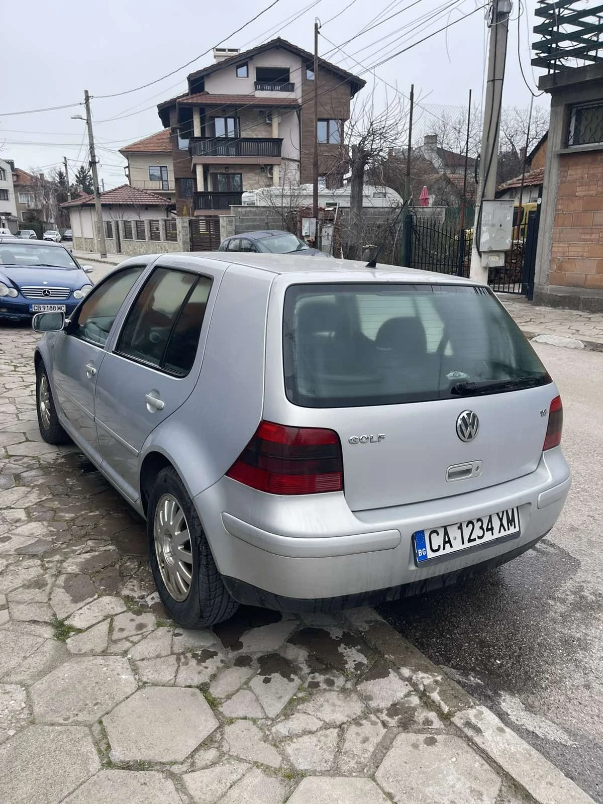 VW Golf, снимка 4 - Автомобили и джипове - 53893921