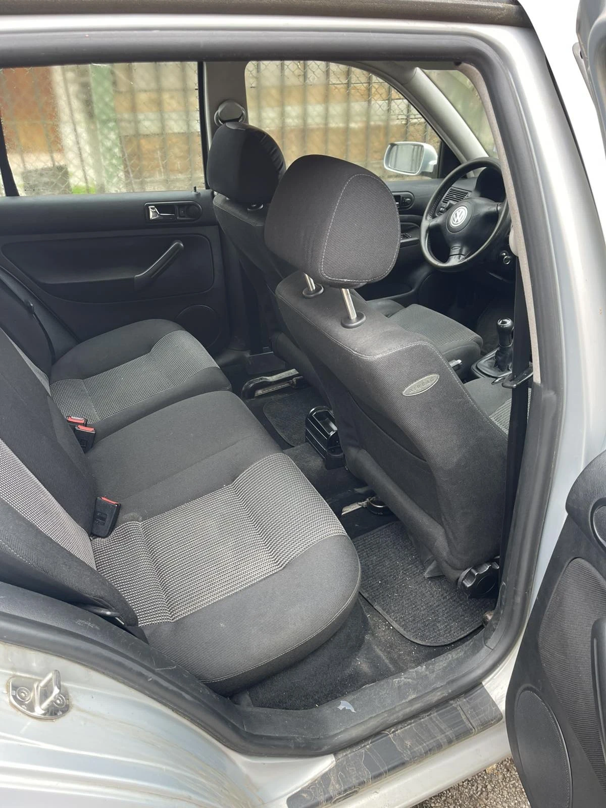 VW Golf, снимка 11 - Автомобили и джипове - 53893921